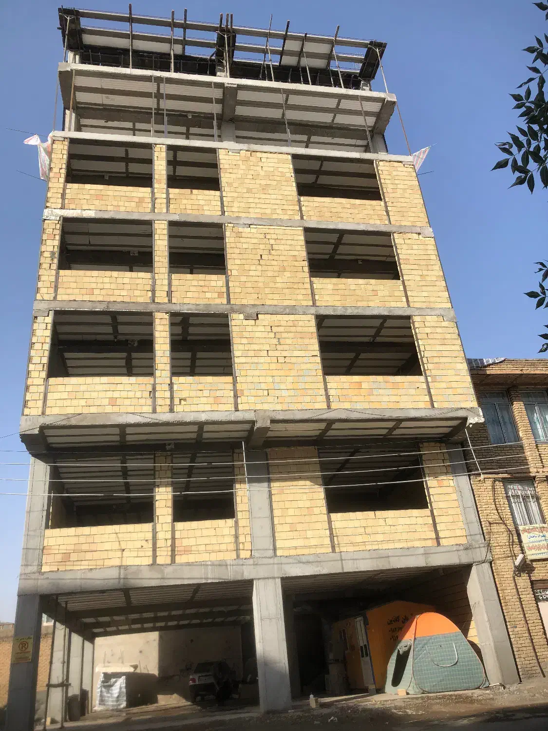 استخدام نگهبان|استخدام سرایداری و نظافت|کرمانشاه, |دیوار