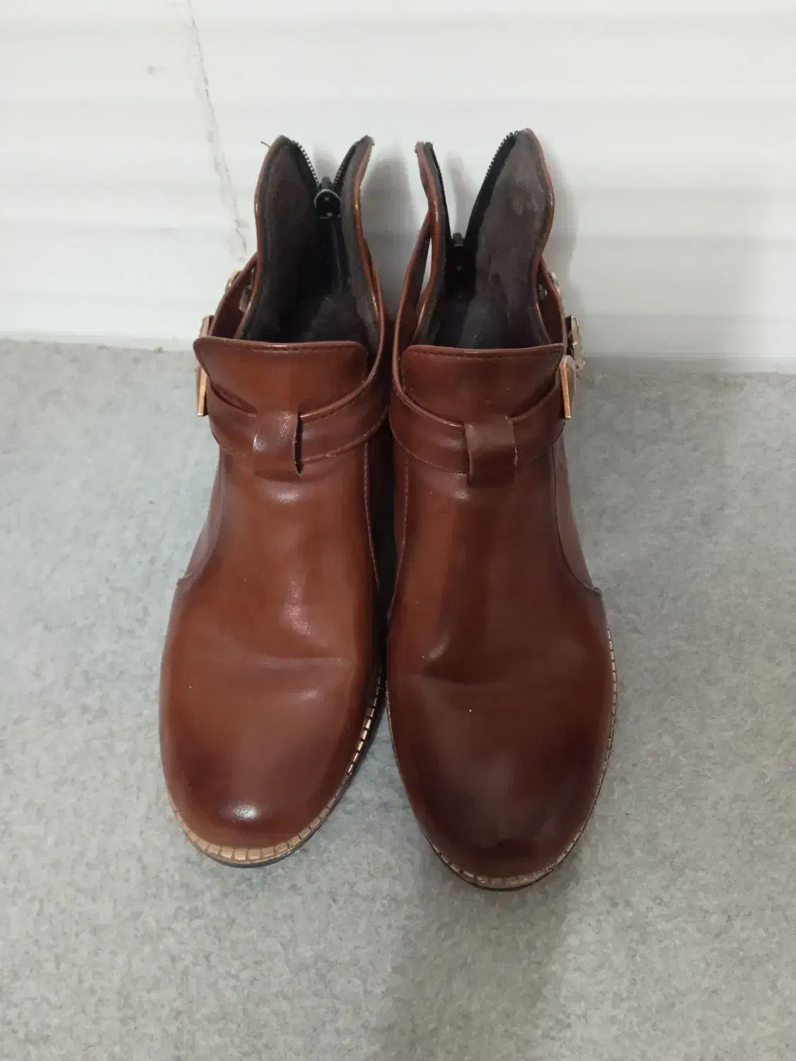 کفش مجلسی|کیف، کفش، کمربند|تربت‌حیدریه, کلاته توکلی|دیوار