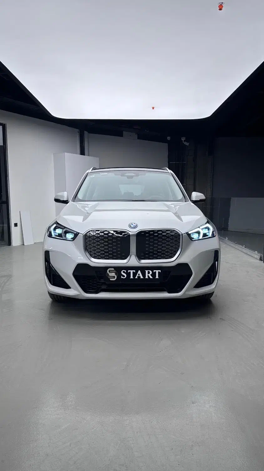 BMW X12025|خودرو سواری و وانت|تهران, حکمت|دیوار