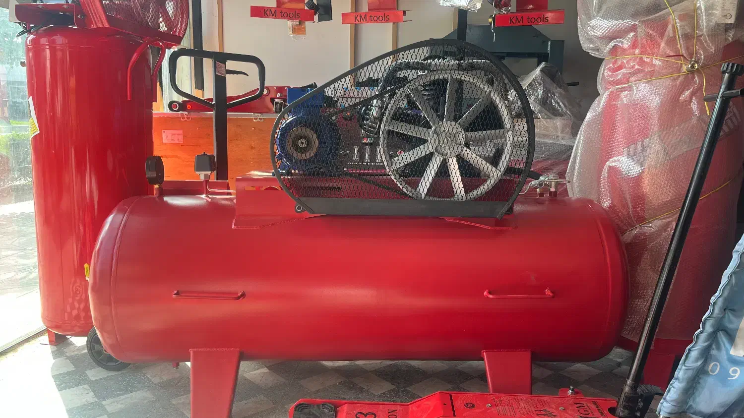 پمب باد ۵۰۰ لیتری شرایطی|ماشینآلات صنعتی|آمل, |دیوار