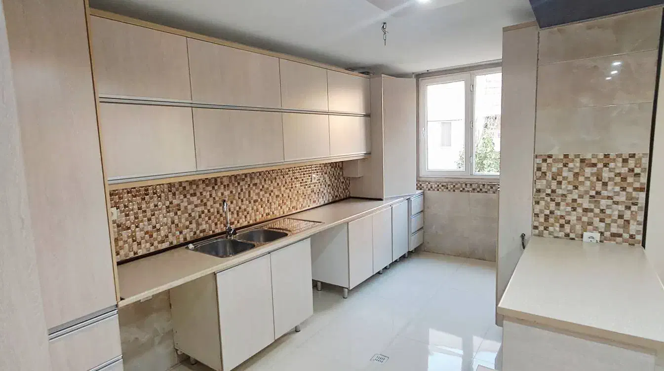 کابینت MDF آبچکان و هود در حدنو با صفحه آلمانی|آبچکان و نظمدهنده ظروف|اندیشه, اندیشه فاز ۴|دیوار