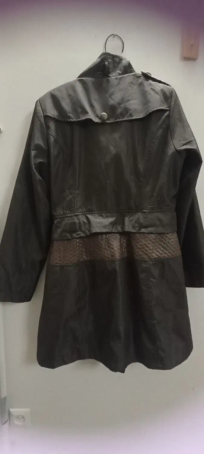 پالتو نو|لباس|زارچ, |دیوار