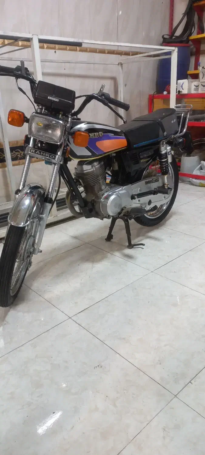 رهرو در حد|موتورسیکلت|قرچک, زیبا شهر|دیوار