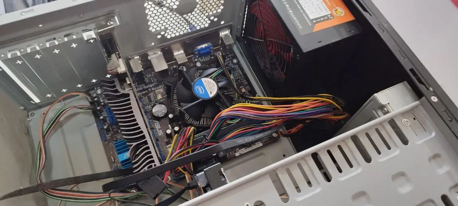 کامپیوتر و مانیتور دست دوم|رایانه رومیزی|لاهیجان, امیرشهید|دیوار