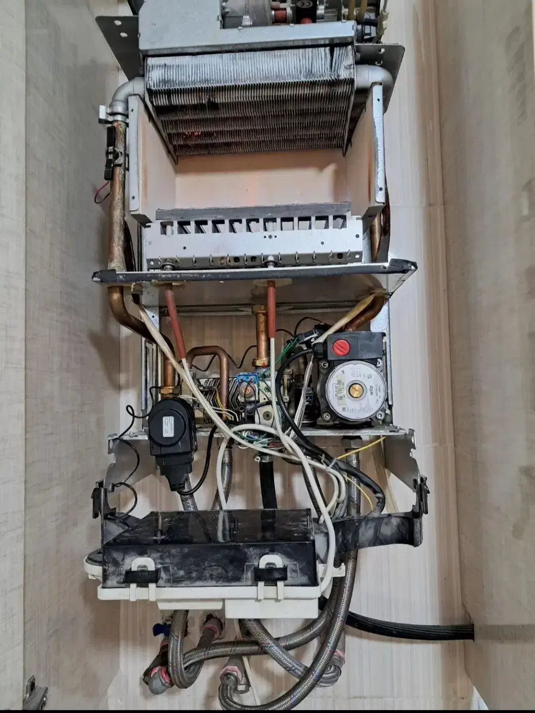 نصاب و تعمیرات پکیج بصورت کاملا تخصصی|خدمات پیشه و مهارت|زاهدان, |دیوار