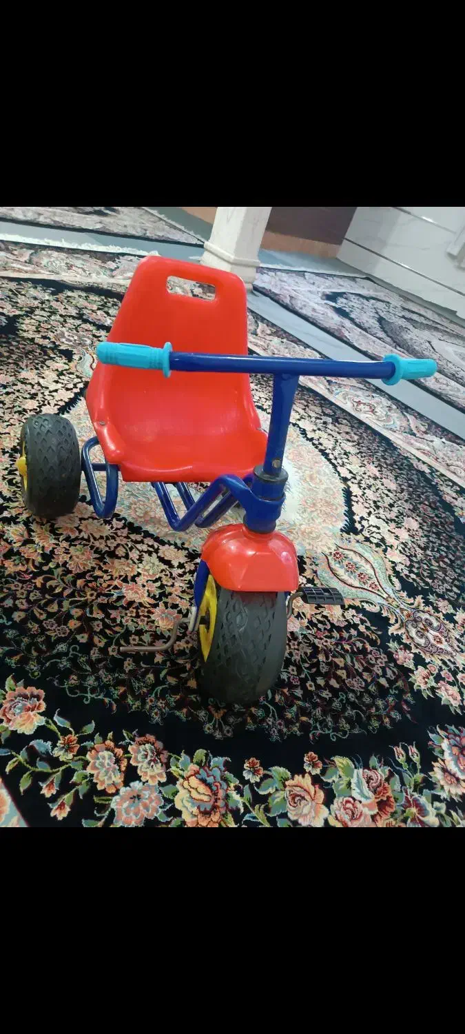 سه چرخه سالم و بدون شکستگی|دوچرخه، اسکیت، اسکوتر|فردیس, شهرک راه آهن|دیوار