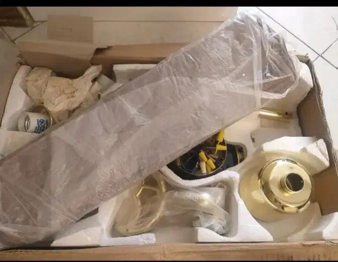 لوستر پنکه ایی|لوستر و چراغ آویز|فولادشهر, C3|دیوار