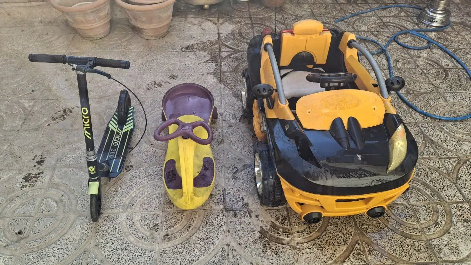 ماشین شارجی نیاز به تعمییر|اسباب‌بازی بچه|اسلام‌شهر, شهرک مفیدی|دیوار