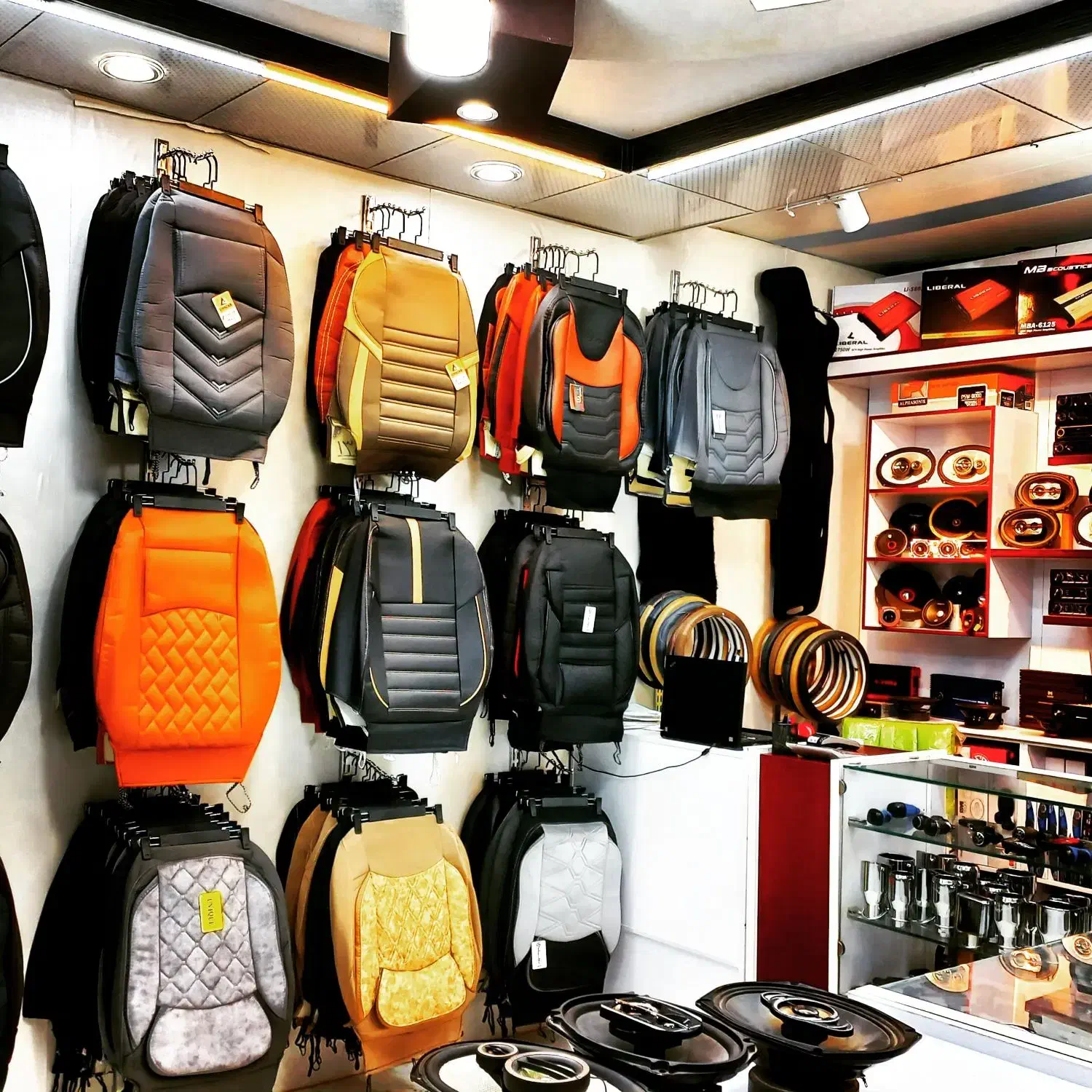 واگذاری فروشگاه لوکس ماشین|فروشگاه و مغازه|شوشتر, |دیوار