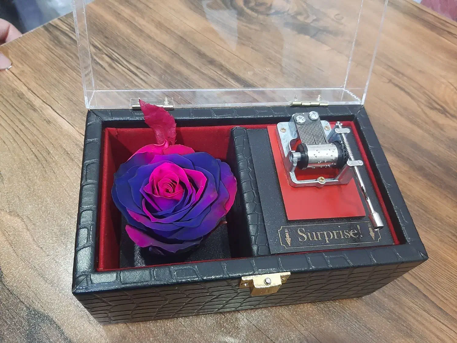 رز جاودان و باکس موزیکال|صنایع دستی و سایر لوازم تزئینی|تهران, افسریه جنوبی|دیوار