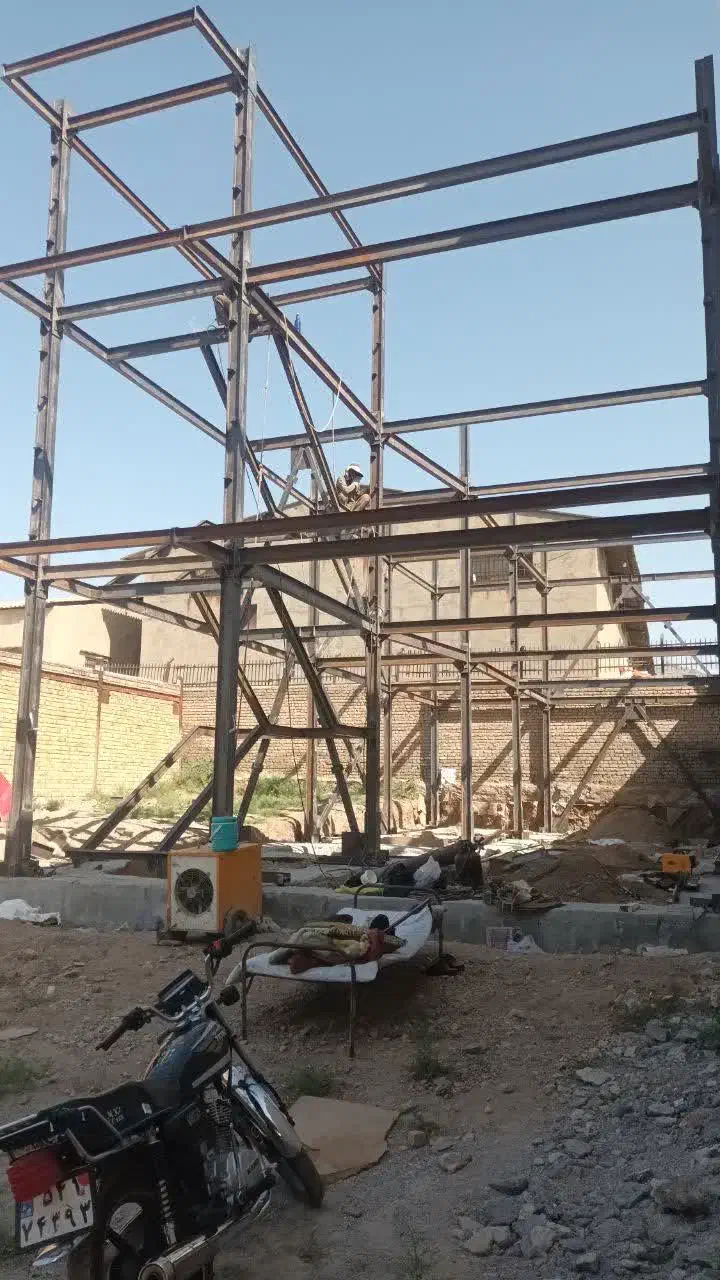 جوشکار اسکلت|خدمات پیشه و مهارت|خرم‌آباد, |دیوار