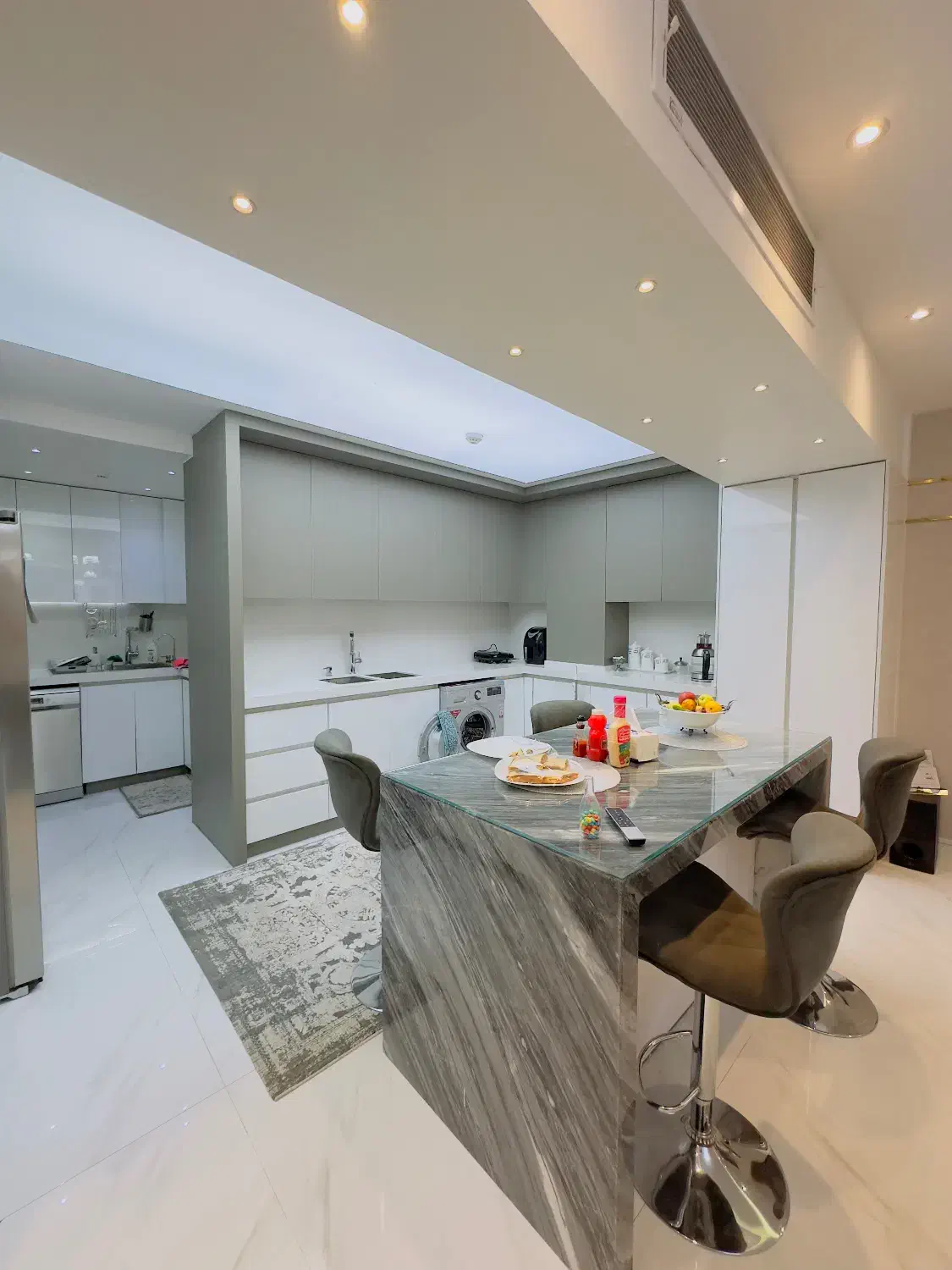 198متر/مهرآباد/بهترین لوکیشن*مدرن و خاص|اجارهٔ آپارتمان|اصفهان, مهرآباد|دیوار