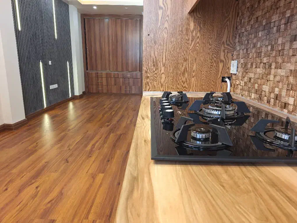 ۱۰۵ متر سه خواب شیک و خوش نقشه فول امکانات