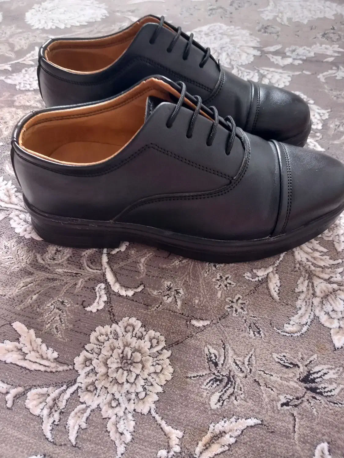 کفش|کیف، کفش، کمربند|فردیس, نگارستان|دیوار