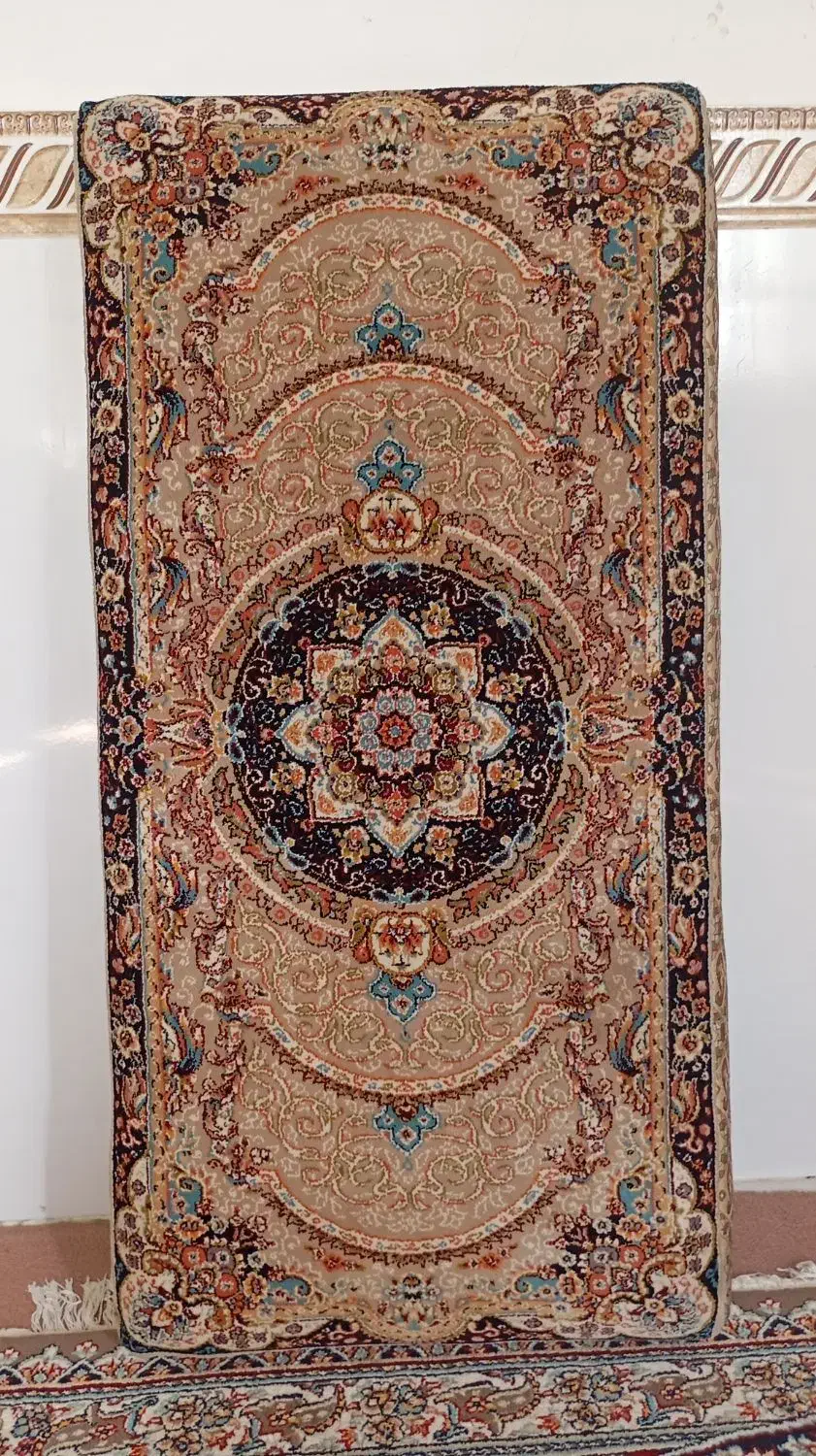 پشتی|پشتی|ماهدشت, |دیوار