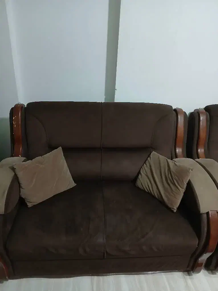 مبل ۷ نفره سالم|مبلمان خانگی و میز عسلی|لاهیجان, حاجی آباد|دیوار