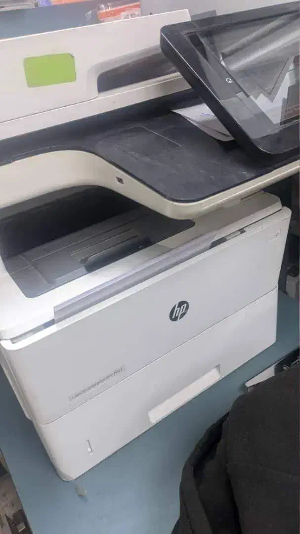 پرینتر چهارکاره hp M527 تمیز باترانس و کارتریج|پرینتر، اسکنر، کپی، فکس|کرمان, |دیوار