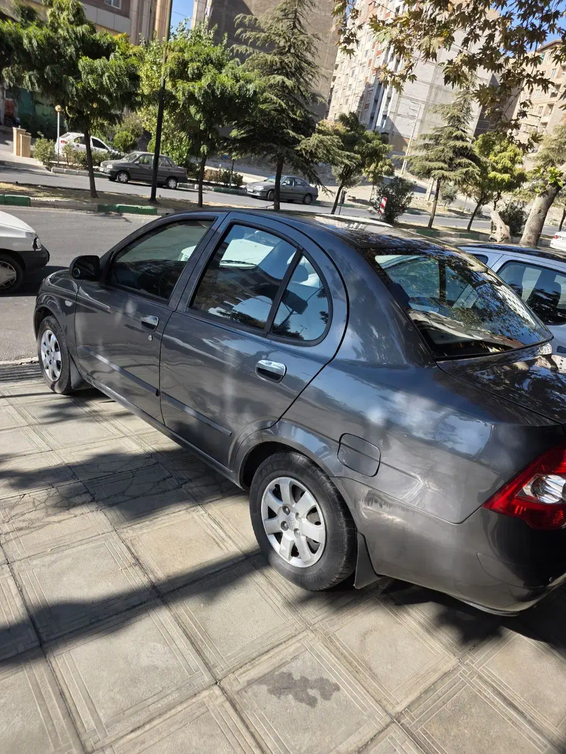 تیبا صندوق دار مدل ۹۸ معاوضه|خودرو سواری و وانت|رودهن, |دیوار