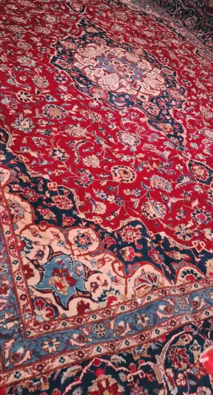 فرش دستباف گل ابریشمی|فرش|مشهد, وکیلآباد|دیوار