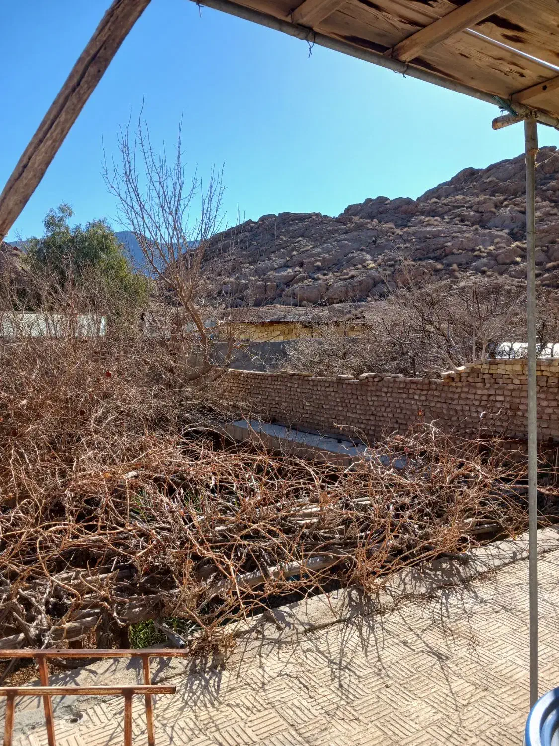 کارگر سالیانه با جاخواب و بیمه|استخدام سرایداری و نظافت|تفت, |دیوار