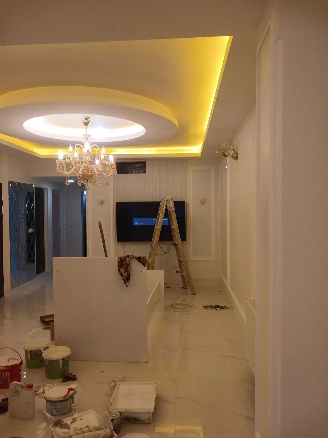 نقاشی و کاغذدیواری  ساختمان ( آریا)|خدمات پیشه و مهارت|ساوه, |دیوار