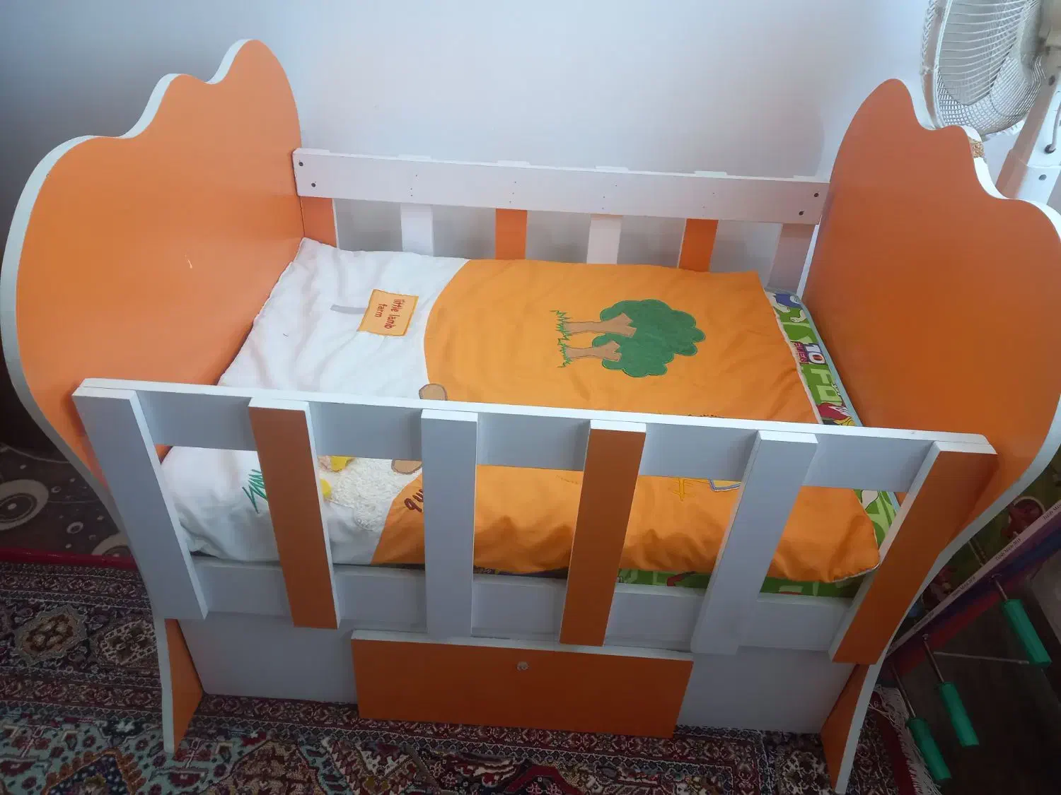 تخت وتشک کودک|تخت و صندلی بچه|ماسال, |دیوار
