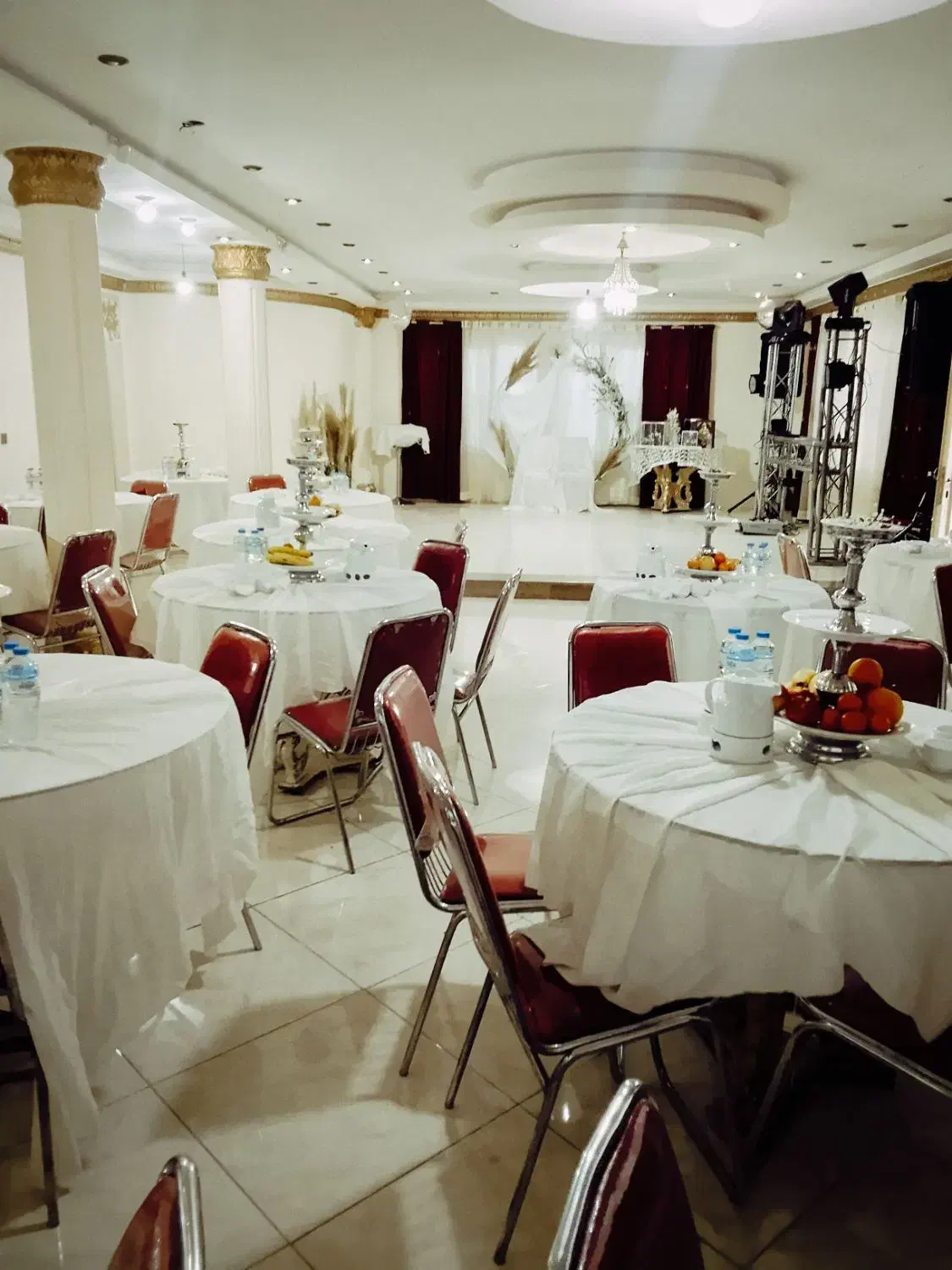 اجاره .ویلا.باغ.مراسمات|اجارهٔ کوتاهمدت ویلا و باغ|کرمان, |دیوار