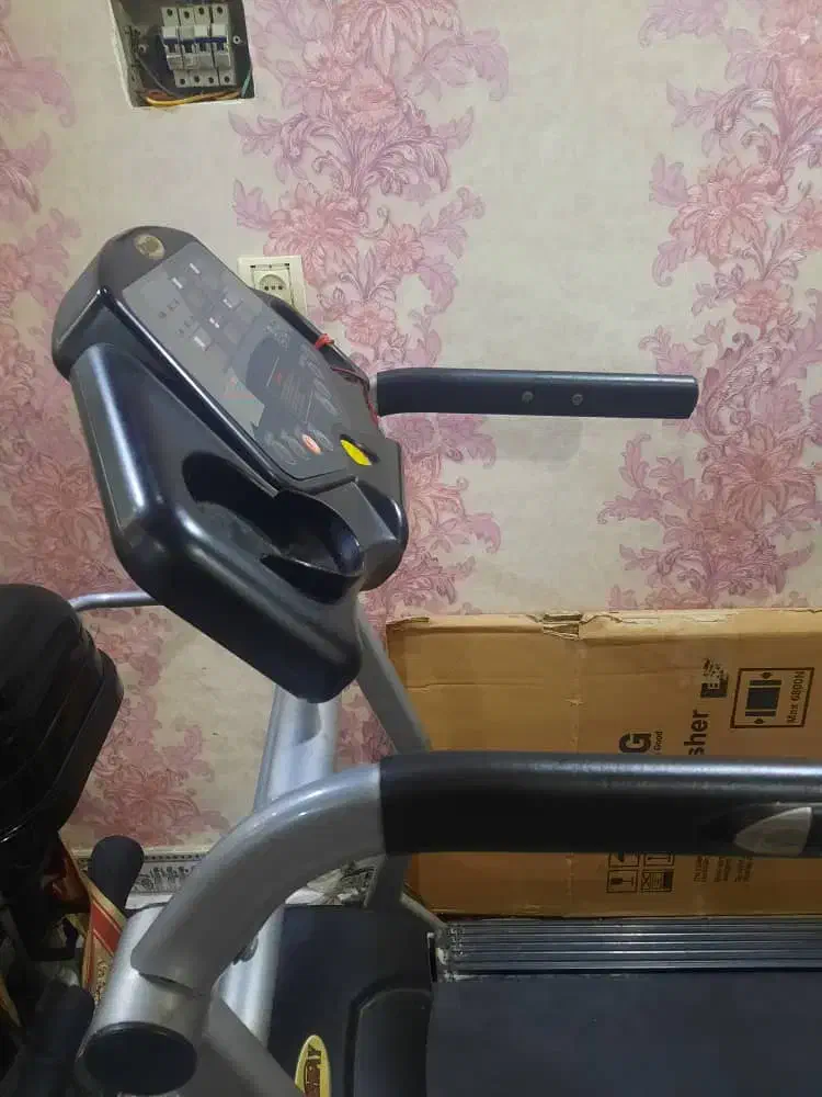 تردمیل|تجهیزات ورزشی|اسلام‌شهر, شهرک واوان|دیوار