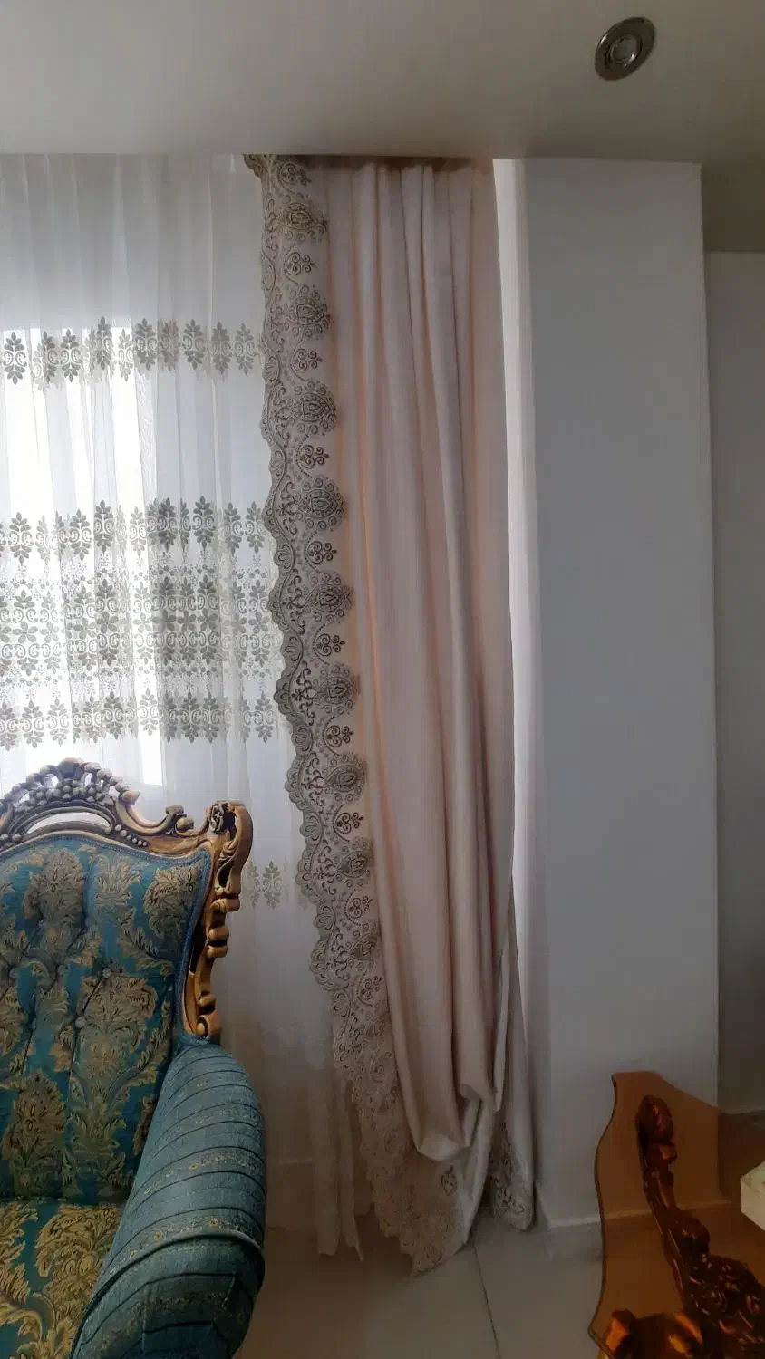 والون های پرده مخمل رنگ سبز و کرم تخفیف هم داره|پرده، رانر، رومیزی|تهران, تهرانسر شرقی|دیوار