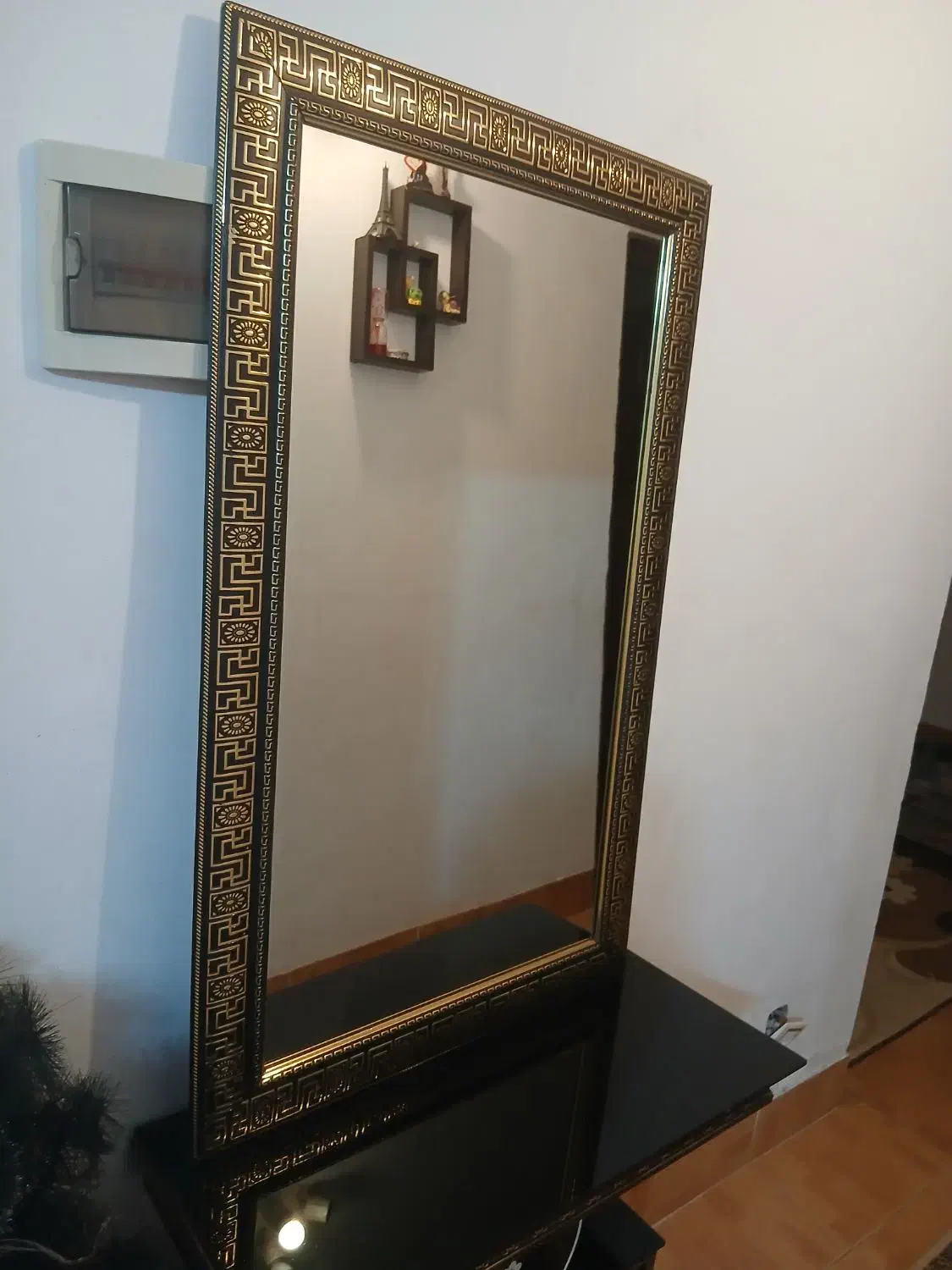 آینه بلند و میز ال سیدی محکم|آینه|اردبیل, |دیوار