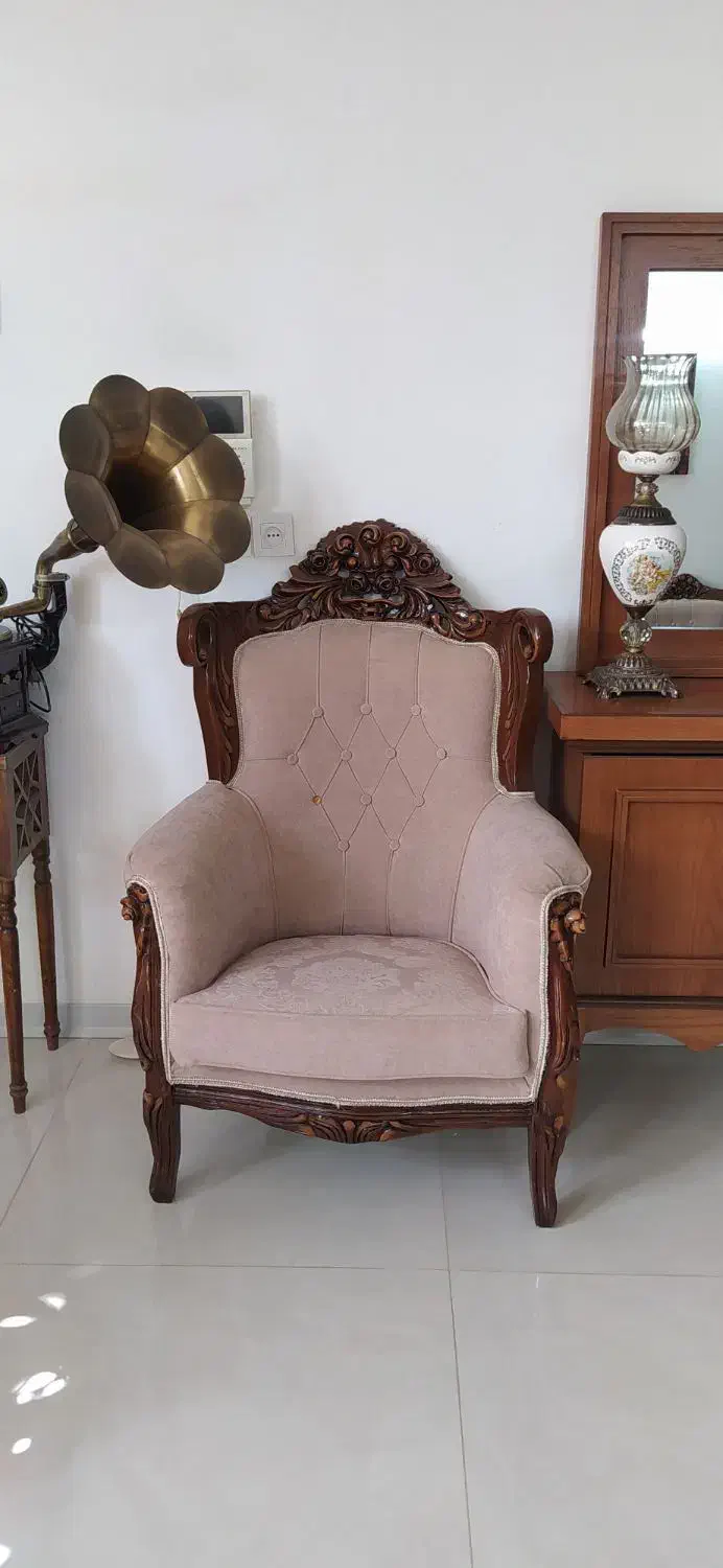 مبل 9نفره سلطنتی تمام چوب|مبلمان خانگی و میز عسلی|اسفراین, |دیوار