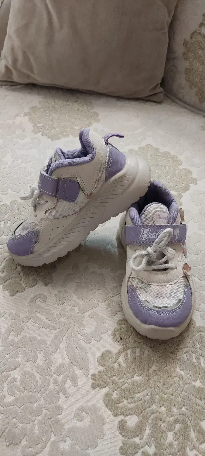 کفش کتونی دخترانه بچگانه سایز ۲۸|کفش و لباس بچه|تهران, امیریه|دیوار