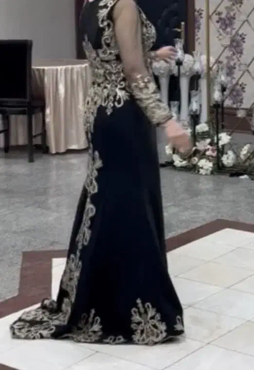 لباس مجلسی کارشده|لباس|شاهینشهر, فدک|دیوار