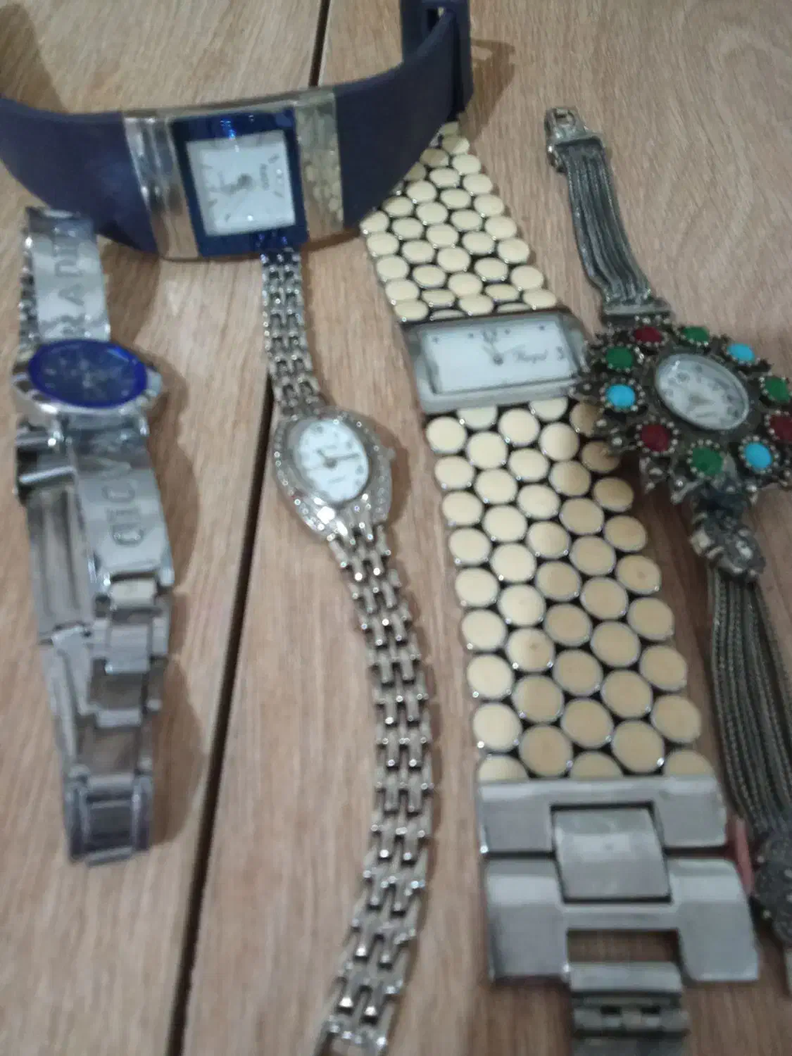 ساعت مچی زنانه|ساعت|شاهین‌شهر, طالقانی|دیوار