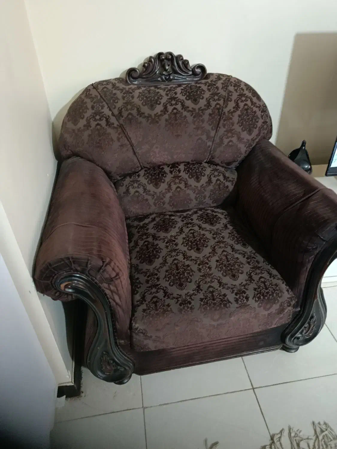 مبلمان|مبلمان خانگی و میز عسلی|چهارباغ, |دیوار