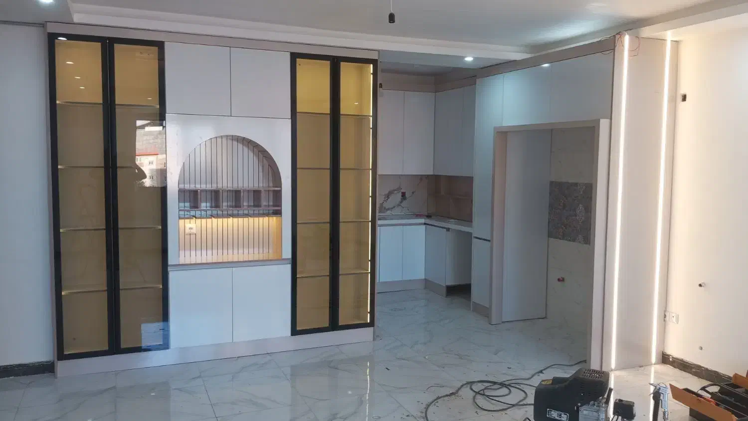 طراحی و اجرای کابینت و کمد دیواری|خدمات پیشه و مهارت|خلخال, |دیوار