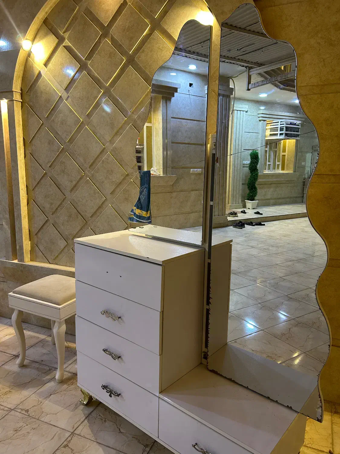 آینه قدی|مبلمان خانگی و میز عسلی|کارون, |دیوار