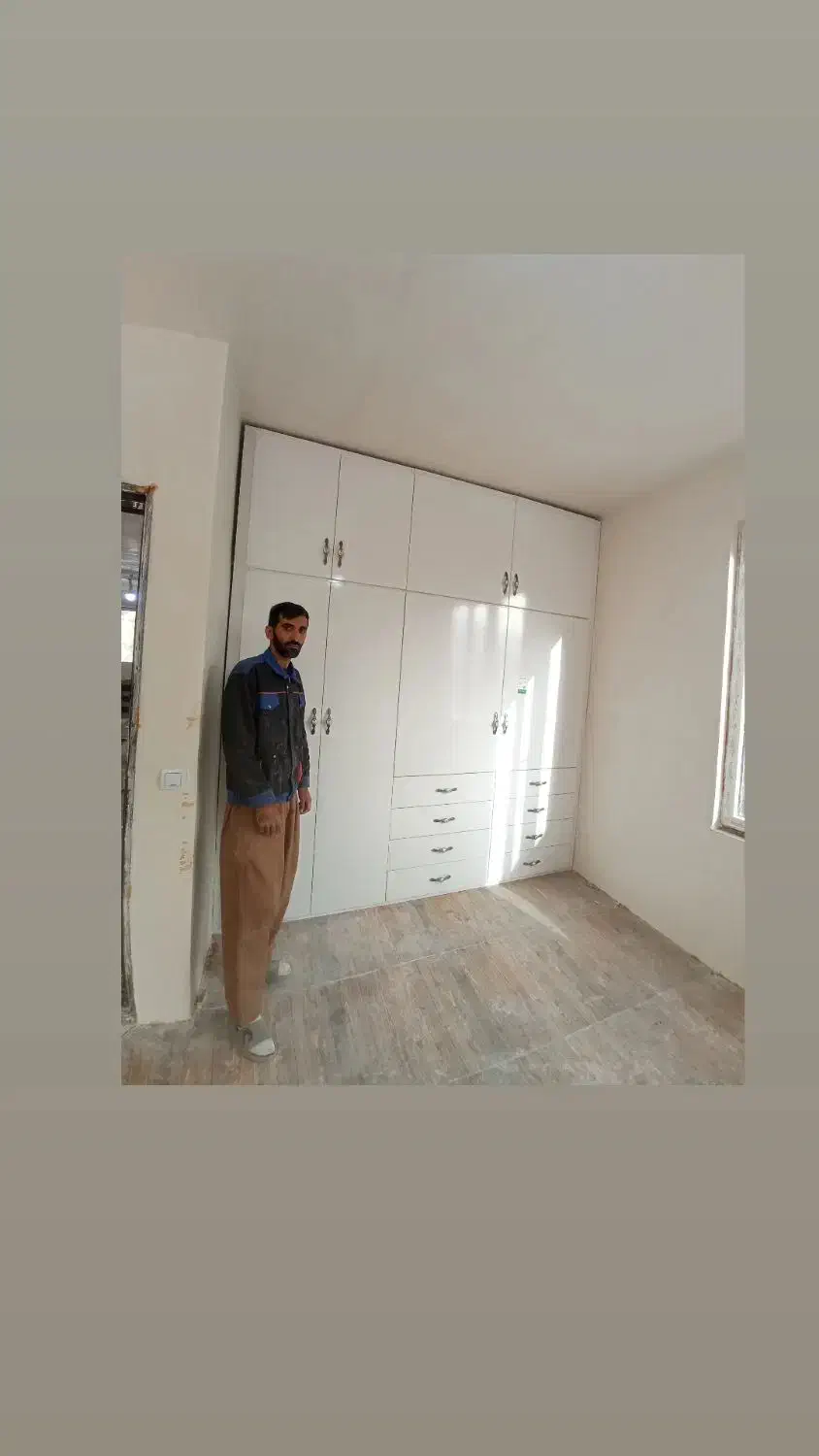 نصاب و سازنده کابینت و کمد|خدمات پیشه و مهارت|سنندج, |دیوار