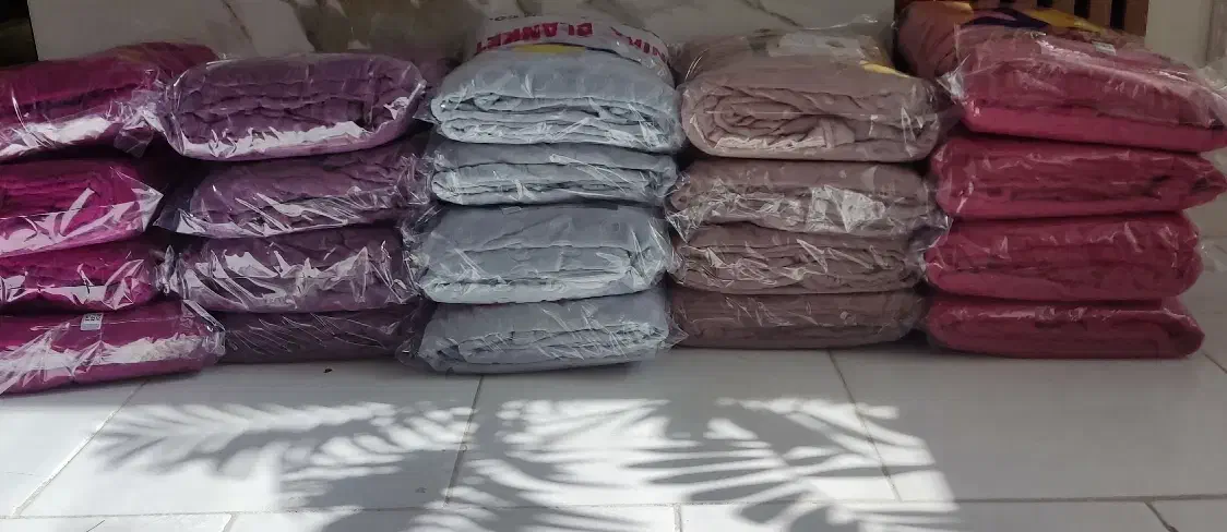 پتو مسافرتی اقتصادی کادو شب یلدا و روز مادر|رختخواب، بالش، پتو|اسدآباد, |دیوار