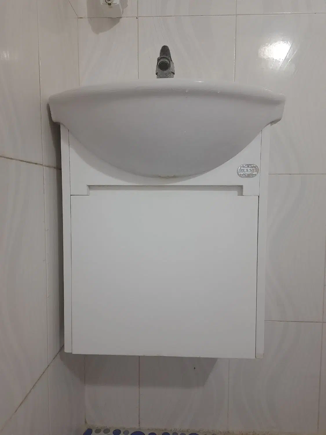 روشویی همراه شیر|لوازم سرویس بهداشتی|کاشان, راوند|دیوار