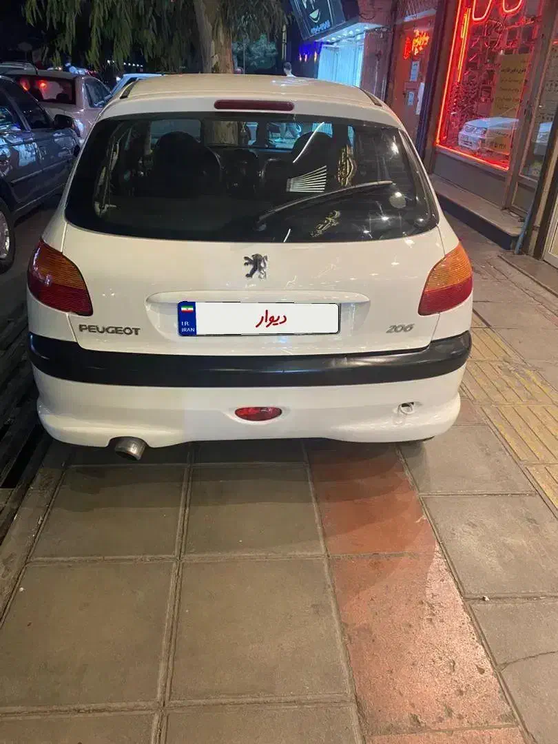 ۲۰۶ تیپ ۲ مدل ۸۸ یه گلگیر رنگ تک برگ سند|خودرو سواری و وانت|قم, ژاندارمها|دیوار