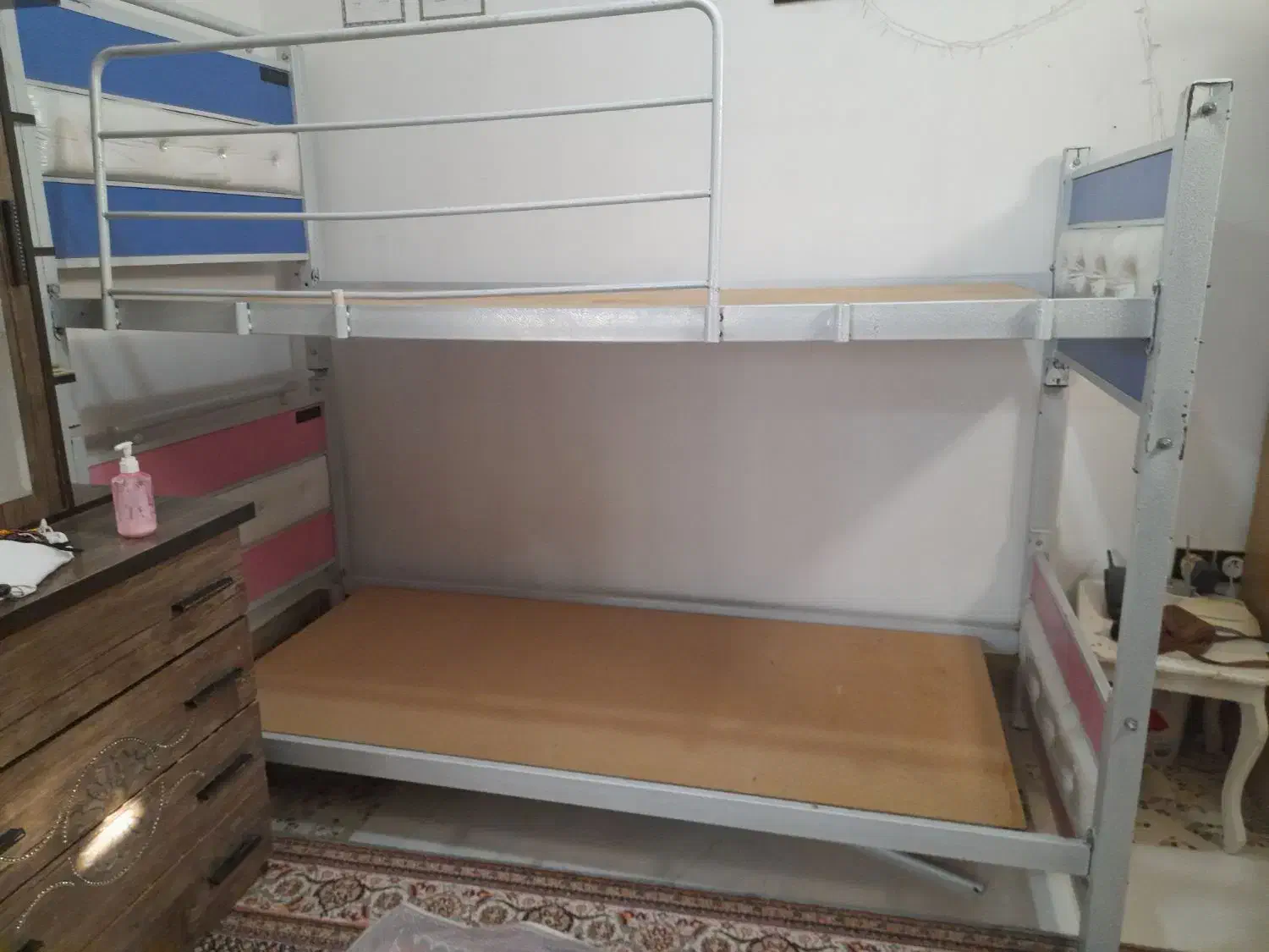 تخت دوطبقه|تخت و سرویس خواب|تربت جام, جامرود|دیوار