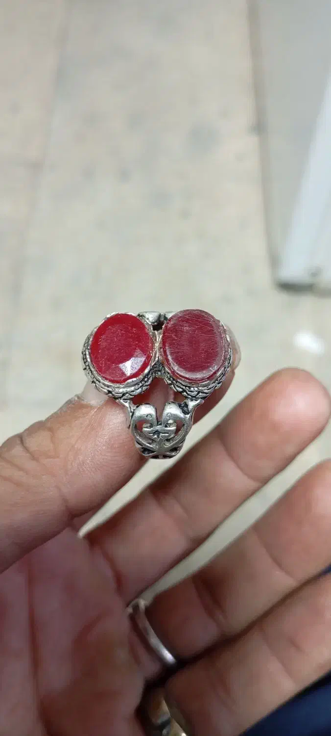 درود بر شما تعدادی انگشتر نقره و سنگهای معدن|جواهرات|شیراز, گود خزینه|دیوار