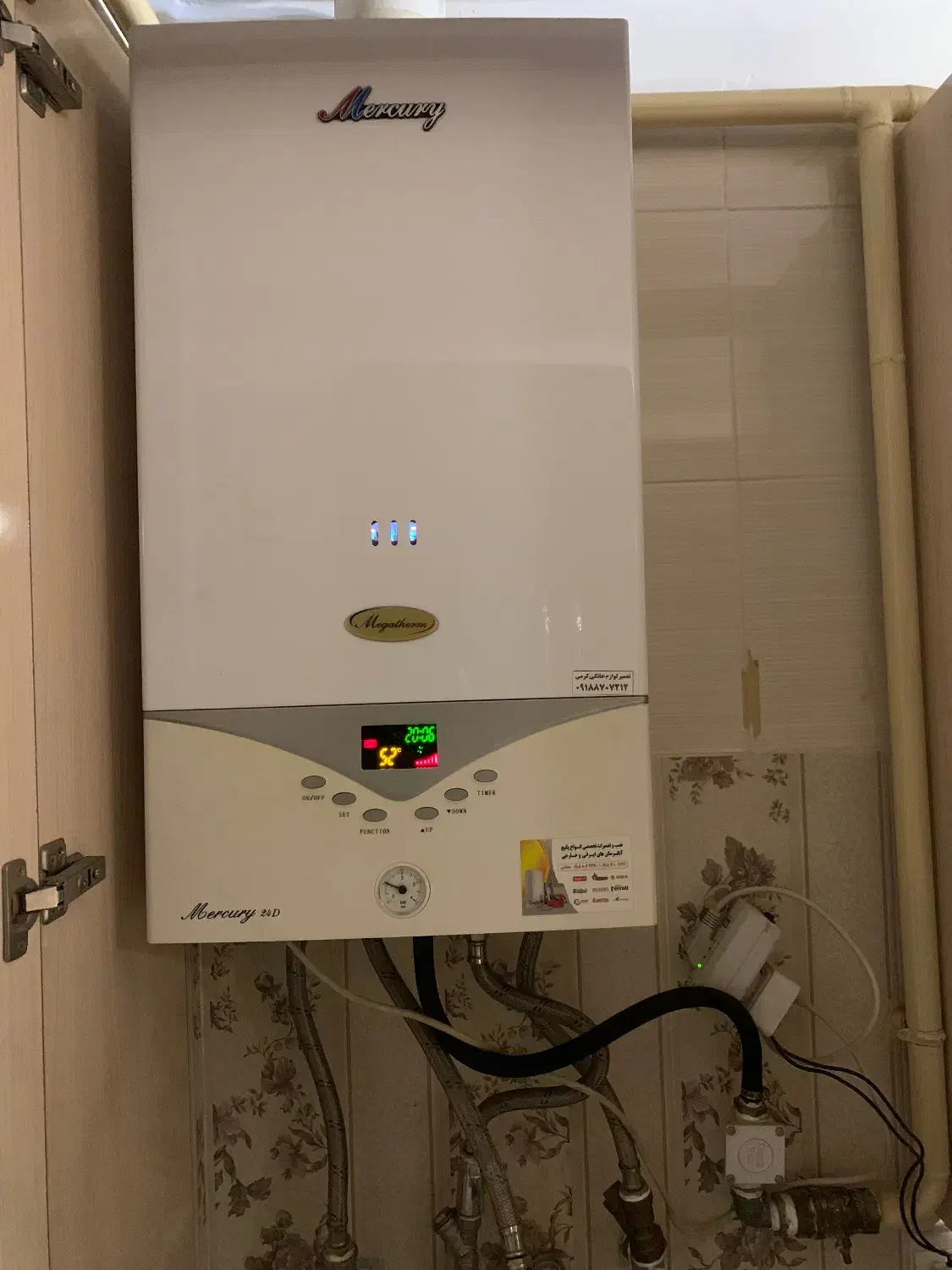 تعمیرات تخصصی آبگرمکن و پکیج های ایرانی و خارجی|خدمات پیشه و مهارت|قروه, |دیوار