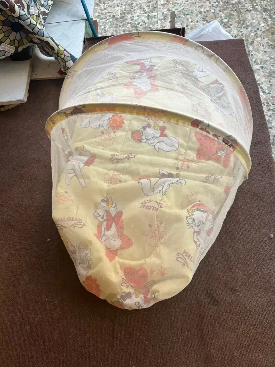 پشه بندتشکی|تخت و صندلی بچه|لاهیجان, لیالستان|دیوار