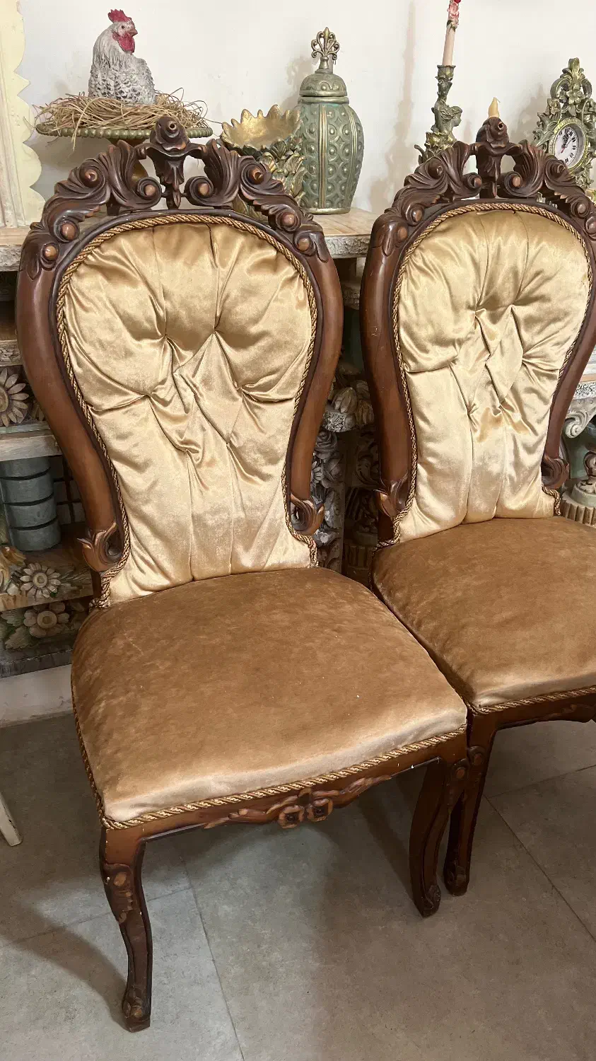 دو عدد مبل سلطنتی|مبلمان خانگی و میز عسلی|اصفهان, جلفا|دیوار