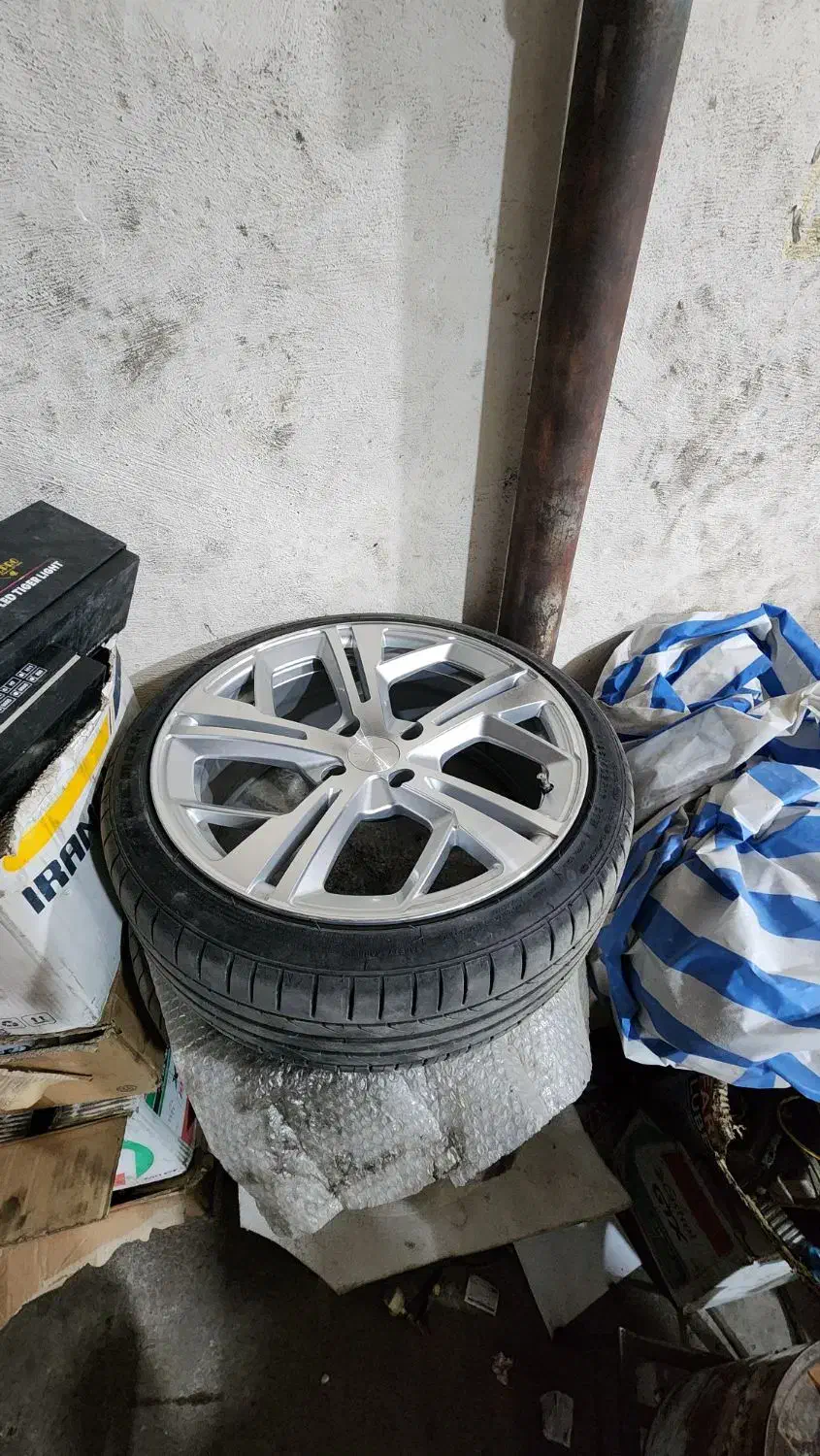 رینگ و لاستیک کربن سایز 17|قطعات یدکی و لوازم جانبی|سنندج, |دیوار