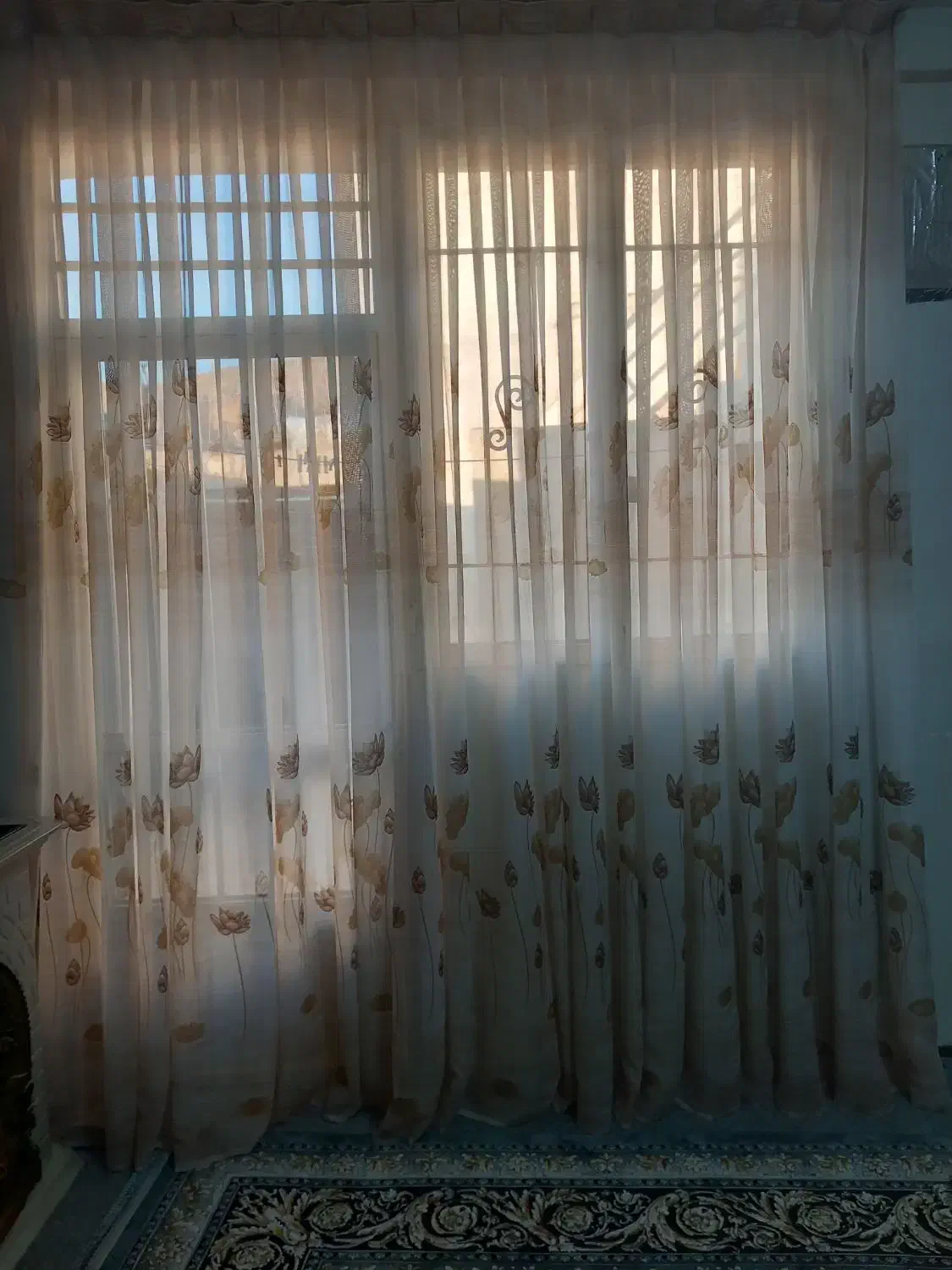 پرده کرم قهوه‌ای زیبا|پرده، رانر، رومیزی|کرج, اسلام‌آباد|دیوار