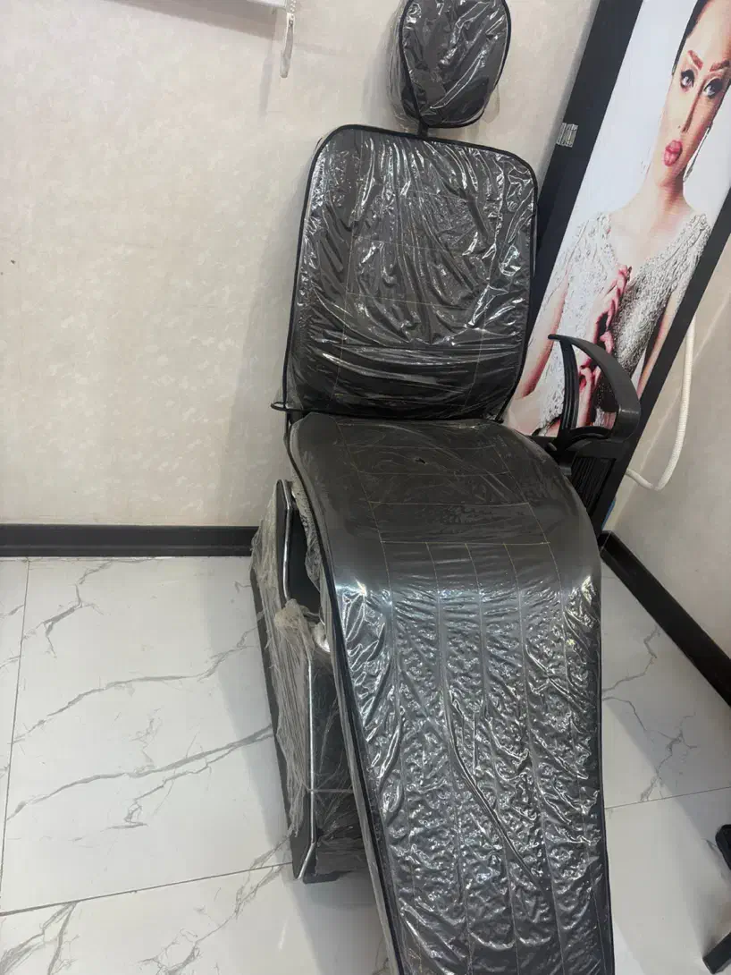 صندلی میکاپ ویا اصلاح در حد نو|آرایشگاه و سالنهای زیبایی|اصفهان, مهدی آباد|دیوار