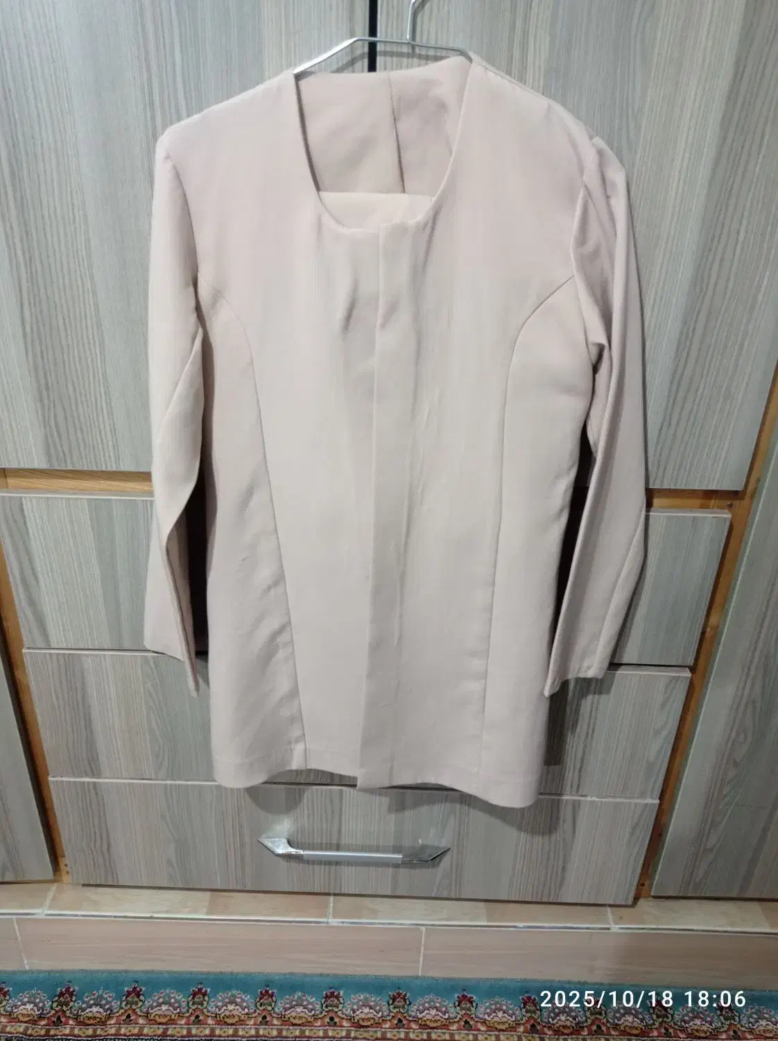 لباس و مجلسی|لباس|خان ببین, |دیوار